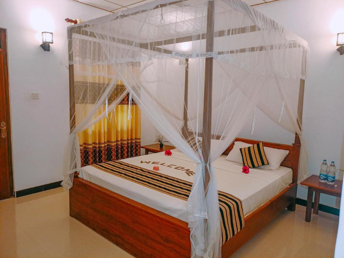 Nimsara Lodge シギリヤ エクステリア 写真