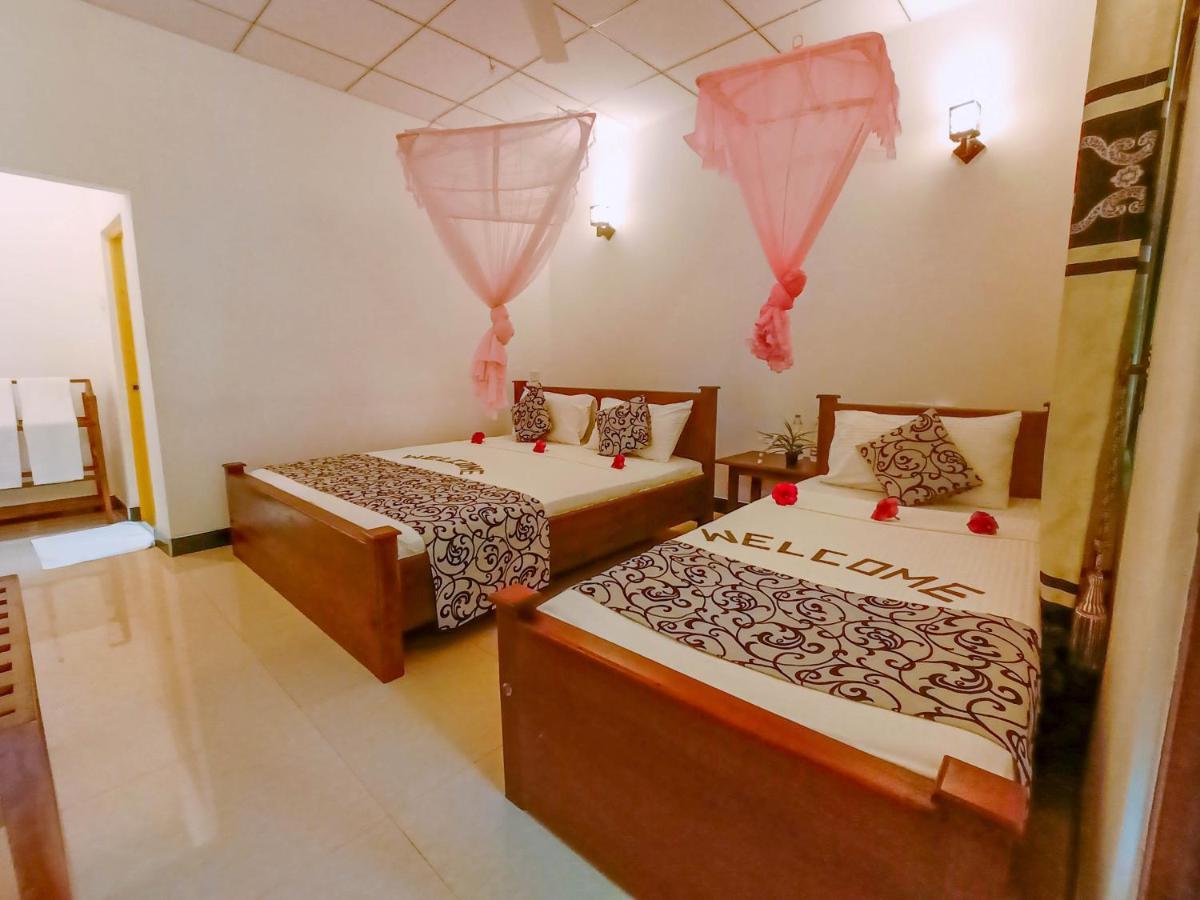 Nimsara Lodge シギリヤ エクステリア 写真